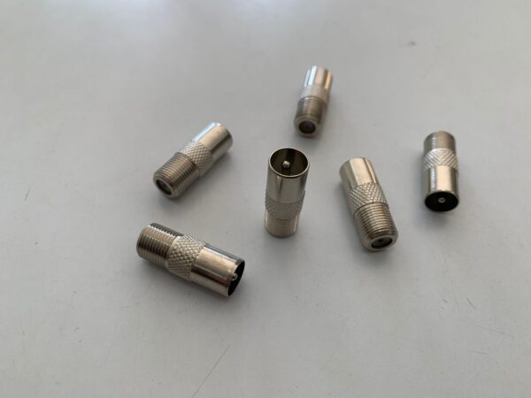 P-911 DL01-1228 RF MALE - FEMALE