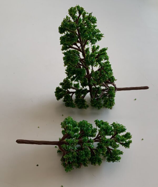 CEDAR TREE 1:100