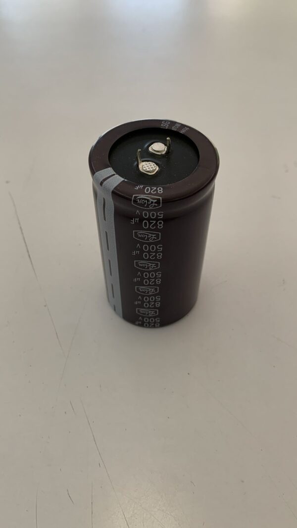 820MF 500V 105