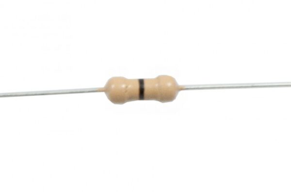 Electronic component: 0.25 watt, 0 ohm resistor.