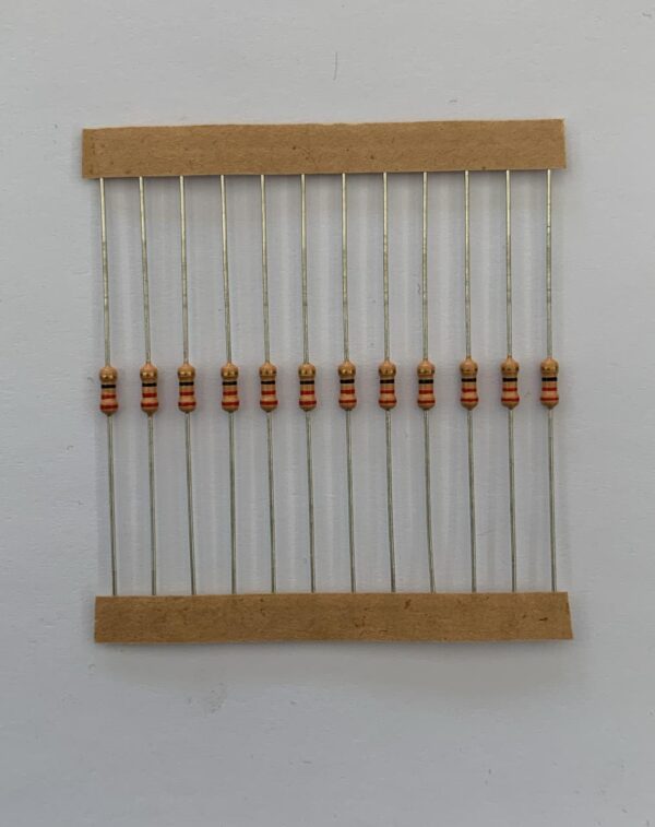 Electronic component: 0.25 watt, 22 ohm resistor.