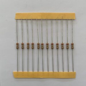 Electronic component: 0.25 watt, 3.9 ohm resistor.