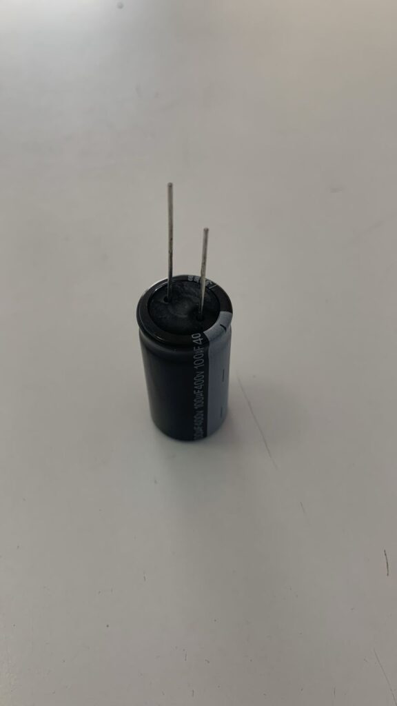 100MF 400V 105 – C.B.Electronics