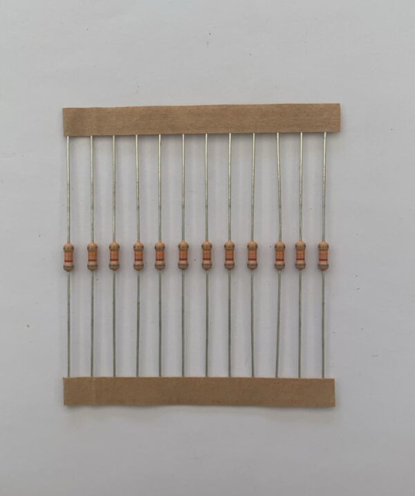 Electronic component: 0.25 watt, 82 kohm resistor.