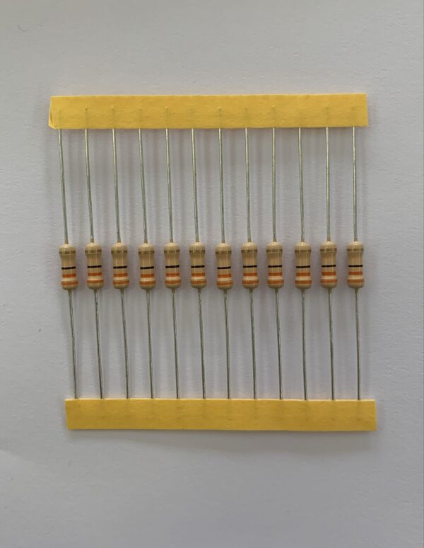 Electronic component: 0.50 watt, 33 ohm resistor.
