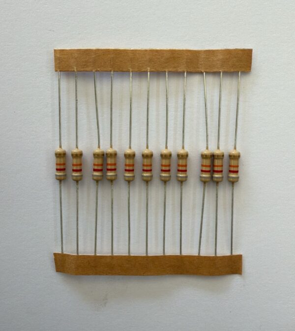 Electronic component: 0.50 watt, 82 kohm resistor.