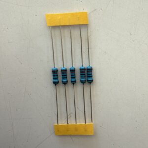 Electronic component: 0.5 watt, 1%, 120 ohm resistor.