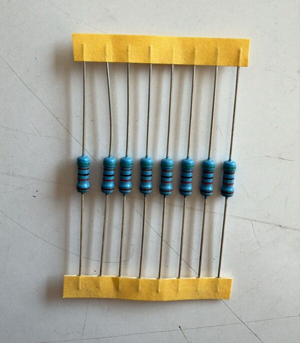 Electronic component: 0.5 watt, 1%, 51 kohm resistor.