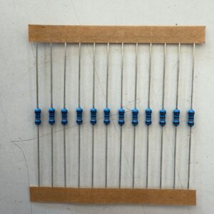 Electronic component: 0.25 watt, 1%, 100 kohm resistor.