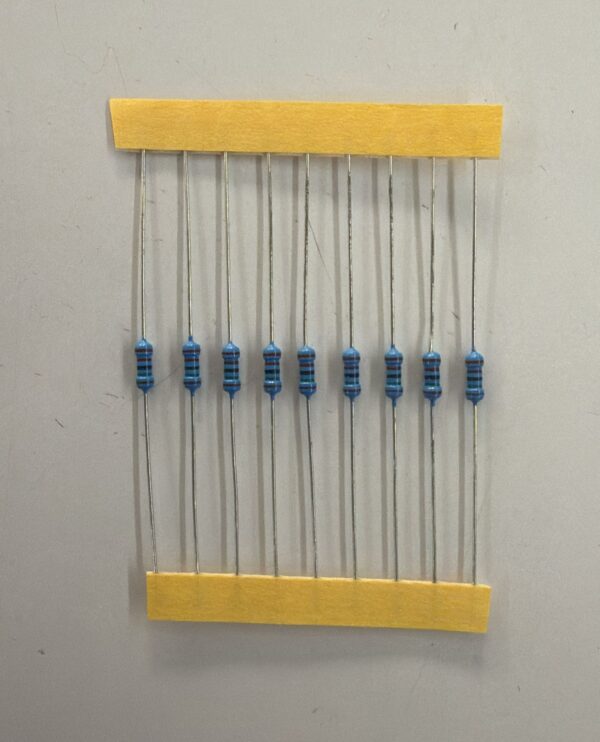 Electronic component: 0.25 watt, 1%, 1.5 kohm resistor.