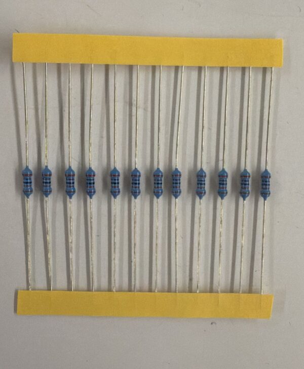 Electronic component: 0.25 watt, 1%, 2.7 kohm resistor.