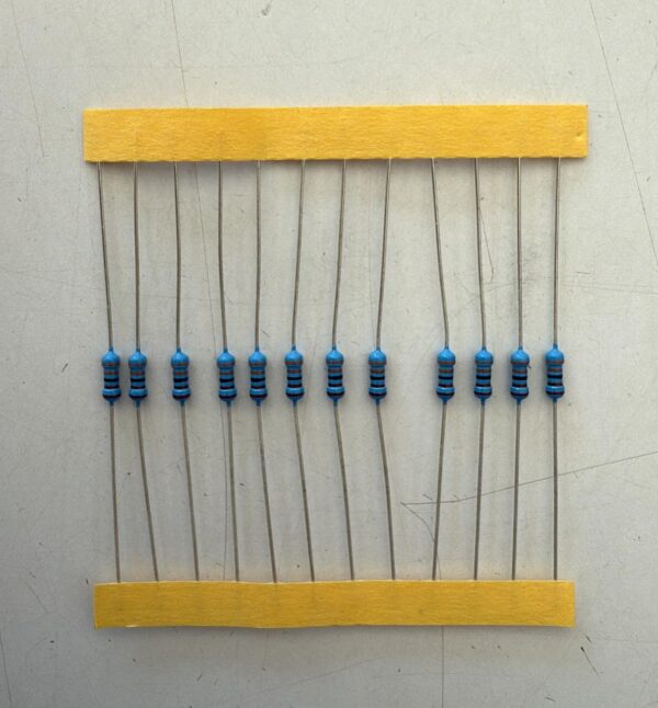 Electronic component: 0.25 watt, 1%, 3.3 kohm resistor.