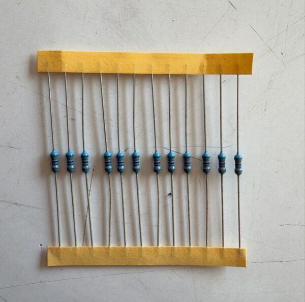 Electronic component: 0.25 watt, 1%, 51 kohm resistor.