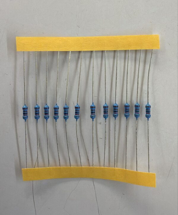Electronic component: 0.25 watt, 1%, 8.2 kohm resistor.