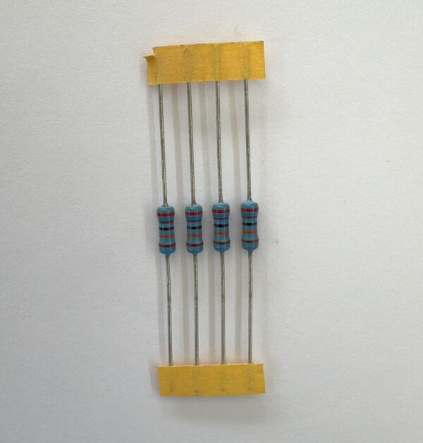 Electronic component: 0.5 watt, 1%, 270 kohm resistor.