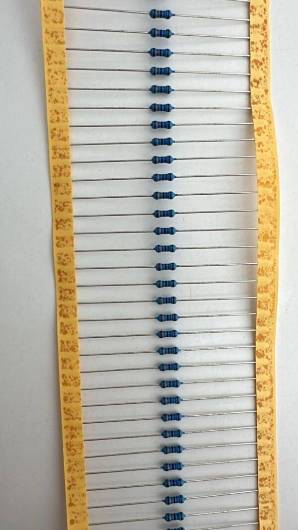 Electronic component: 0.25 watt, 1%, 160 kohm resistor.