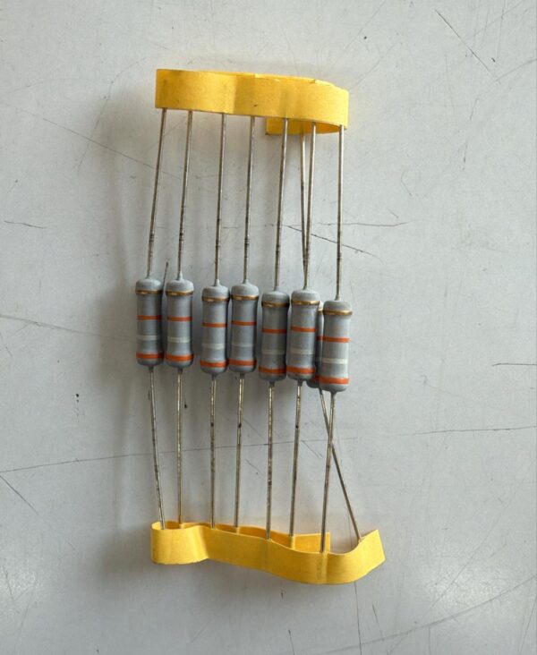 Electronic component: 2 watt, 5%, 39 kohm resistor.