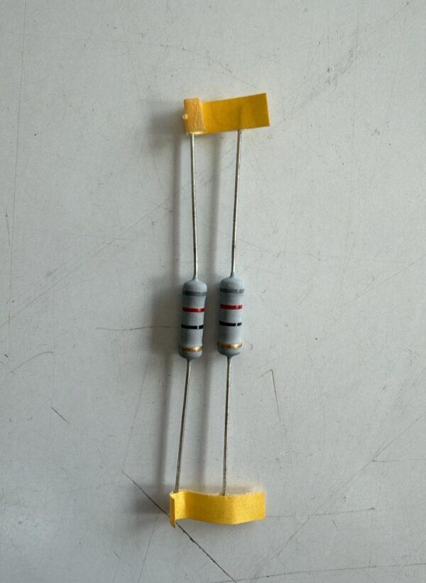Electronic component: 2 watt, 5%, 82 ohm resistor.