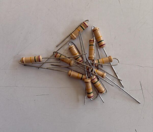 Electronic component: 2 watt, 5%, 750 kohm resistor.
