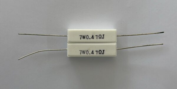 Electronic component: 7 watt, 5%, 0.47 ohm resistor.