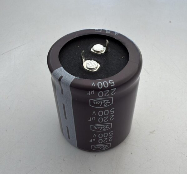 220MF 500V 105 (220uF)