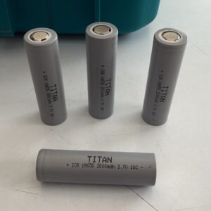 18650 2000mah battery 3.7V