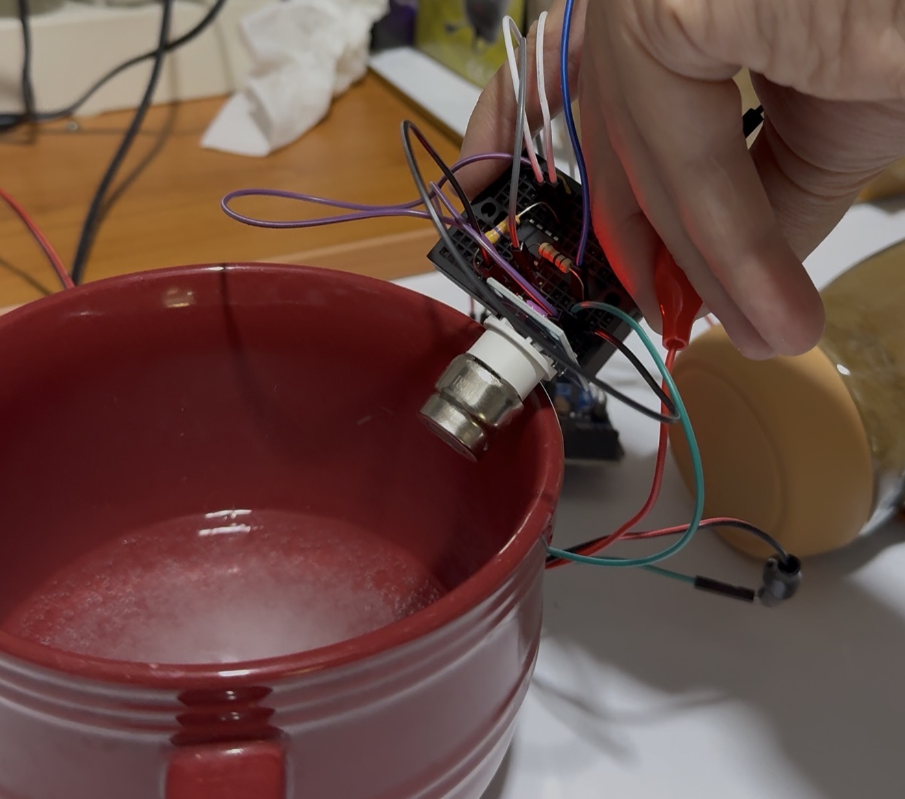 Building an Arduino CO₂ Monitor with the MG811, a High-Impedance Amplifier, and a Round TFT